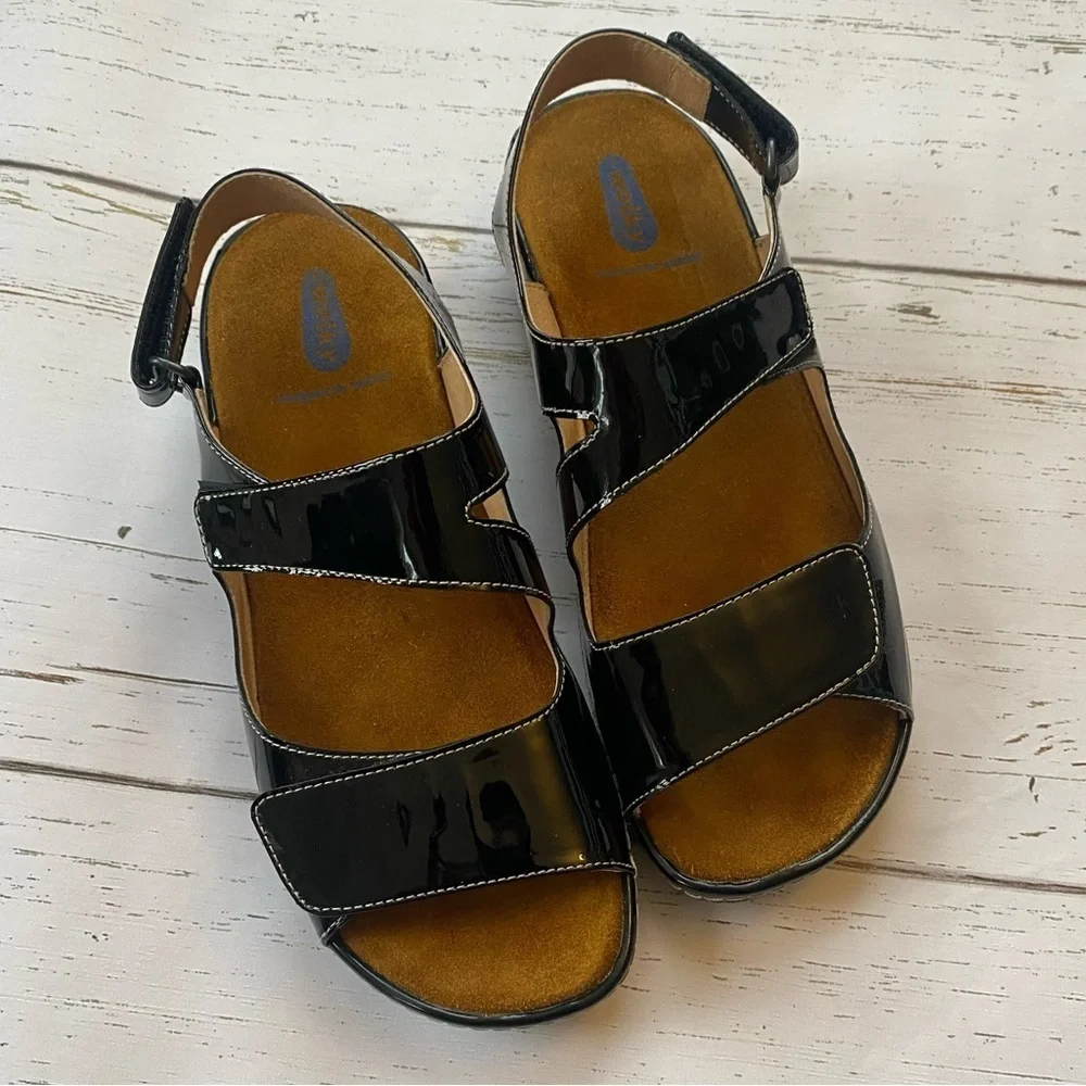 Willy Liana Black Patent leather sandal size 39 or size 8
